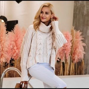Moon & Madison Chunky Chenille Cable Knit Turtle Neck Sweater Cream Small